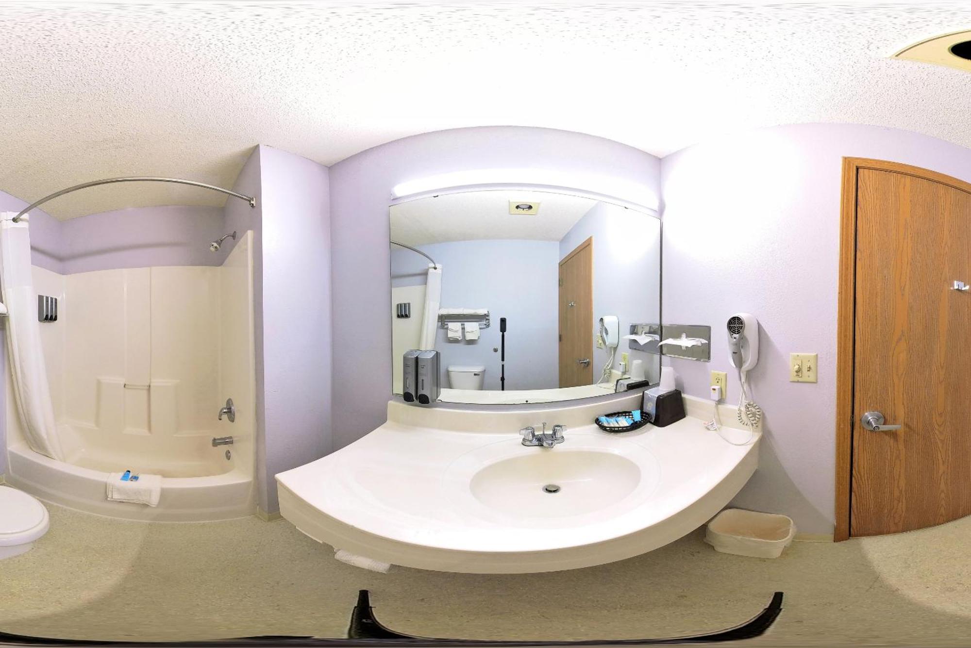 Coratel Inn & Suites By Jasper New Richmond Buitenkant foto
